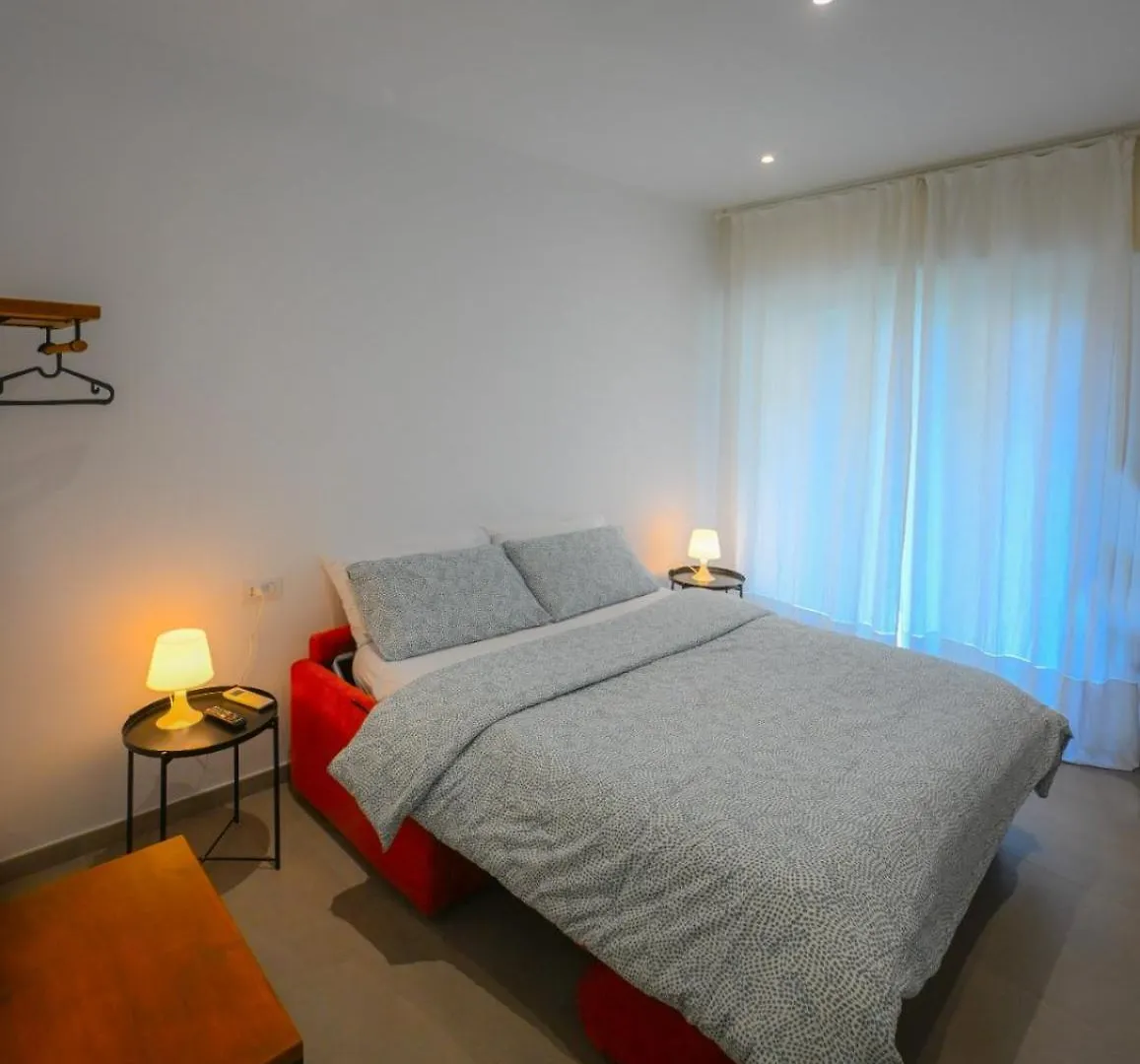 Signora Titina Rooms Napoli İtalya